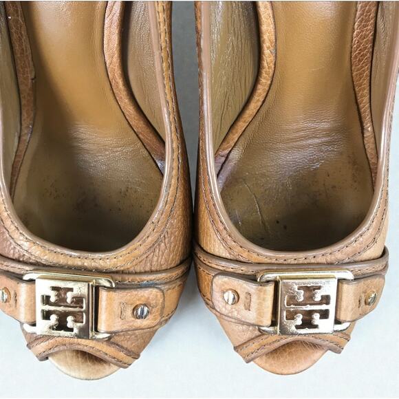 TORY BURCH Carnell Peep Toe Pebble Leather Wedge Pumps Sz 7M Brown Elegant Party - Picture 7 of 11